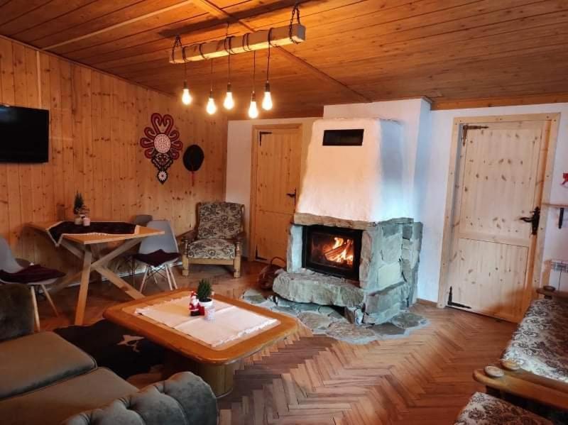 Chalpa Na Skarpie Villa Meszna Buitenkant foto